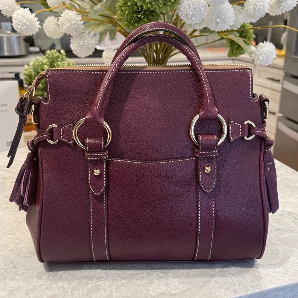 Dooney & Bourke Lucca pocket satchel 30 in wine/plum - Picture 2 of 10